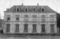 carte postale ancienne de Tronchiennes Facade du couvent des Révérends pères jésuites