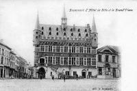 carte postale ancienne de Grammont L'hôtel de ville et la Grand Place