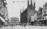 carte postale ancienne de Louvain La Grand'Place