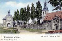 carte postale ancienne de Louvain Une cour à l'abbaye de Parc