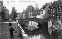 carte postale ancienne de Bruges Quai des Marbriers et pont du cheval