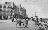 carte postale ancienne de Blankenberge Sur la Digue