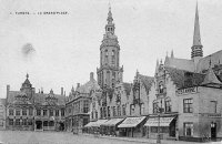 carte postale ancienne de Furnes La Grand'Place