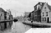 carte postale ancienne de Bruges Le Quai Long