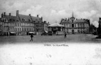 carte postale ancienne de Ypres La Grand Place