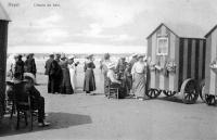 carte postale ancienne de Heyst L'heure du bain