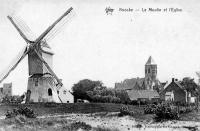 carte postale ancienne de Knokke Le moulin et l'église
