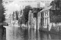 carte postale ancienne de Bruges Le quai des Marbriers et le palais du Franc