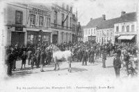 postkaart van Waregem Concours de chevaux - Grand Place