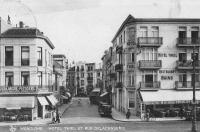 carte postale ancienne de Wenduyne Hôtel Thiel et rue Delacenserie