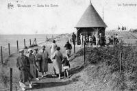 carte postale ancienne de Wenduyne Dans les Dunes - Le Spioenkop