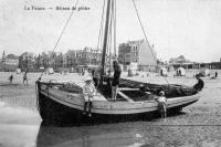 carte postale ancienne de La Panne Bateau de pêche