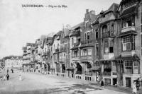 carte postale ancienne de Duinbergen Villas (dont Villa Eugénie) sur la digue de mer