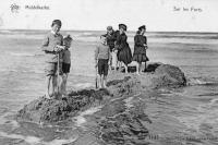 carte postale ancienne de Middelkerke Plage - Sur les Forts.