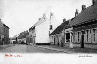 carte postale ancienne de Heule La Place