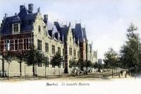 carte postale ancienne de Courtrai La nouvelle Caserne