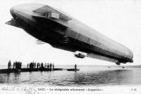 postkaart van Luchtschepen Le dirigeable allemand Zeppelin