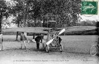 postkaart van Vliegtuigen Bois de Boulogne - L'aéroplane de M. VUIA