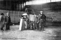 carte postale ancienne de Avions Meeting d'aviation de Stockel - Essai d'un moteur