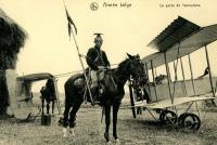 carte postale ancienne de Avions La garde du Biplan Farman de Louis Jacquet par l'armée belge