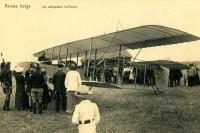 carte postale ancienne de Avions Fernand Jacquet à bord de son biplan Henri Farman