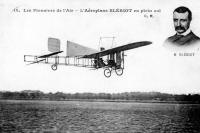carte postale ancienne de Avions L'aéroplane Blériot en plein vol