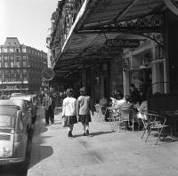 Bruxelles Rue de la Bourse - terrasse du café Wiels Bourse