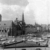 Bruxelles Eglise de la Madeleine et rue de la Madeleine