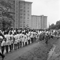 Léopoldville Accueil de la population au passage du Roi Baudouin