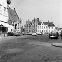 Damme Rue de l'église et l'Hôtel de ville Damme Rue de l'église et l'Hôtel de ville