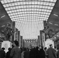 Expo58  Pavillon de l'U.R.S.S. Vue intérieure