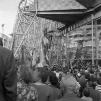 Expo58  La foule se presse à l'expo58