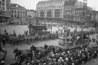  Le cortège de l'ommegang place Rogier