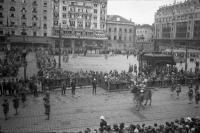 Place Rogier L'Ommegang devant l'hôtel Albert Ier