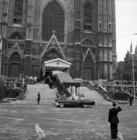 Bruxelles Le couple princier arrive à la cathédrale Sainte Gudule 