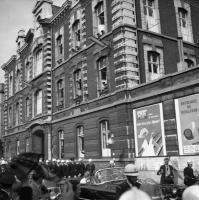 Bruxelles La cadillac transportant Albert et Paola vers la Cathédrale Sainte Gudule 