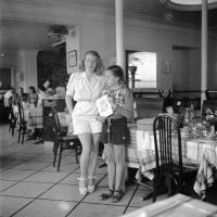  Intérieur du restaurant Pré aux clercs