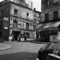 Paris Restaurant Le consulat - Rue Norvins - Montmartre Paris Restaurant Le consulat - Rue Norvins - Montmartre
