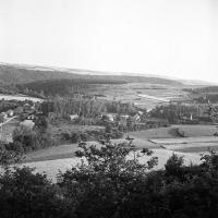 Belvaux Vue sur le village. A gauche le pont avec la rue du gouffre et la rue du Hambeau