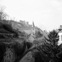 Bouvignes Vue sur l'église depuis le haut de la rue Richier