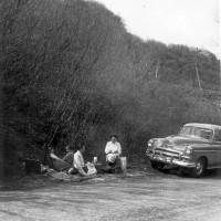  Dans la vallée de la Molignée le 14 avril 1952 (Chevrolet Chevy Styleline)
