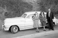  photo de famille devant la buick